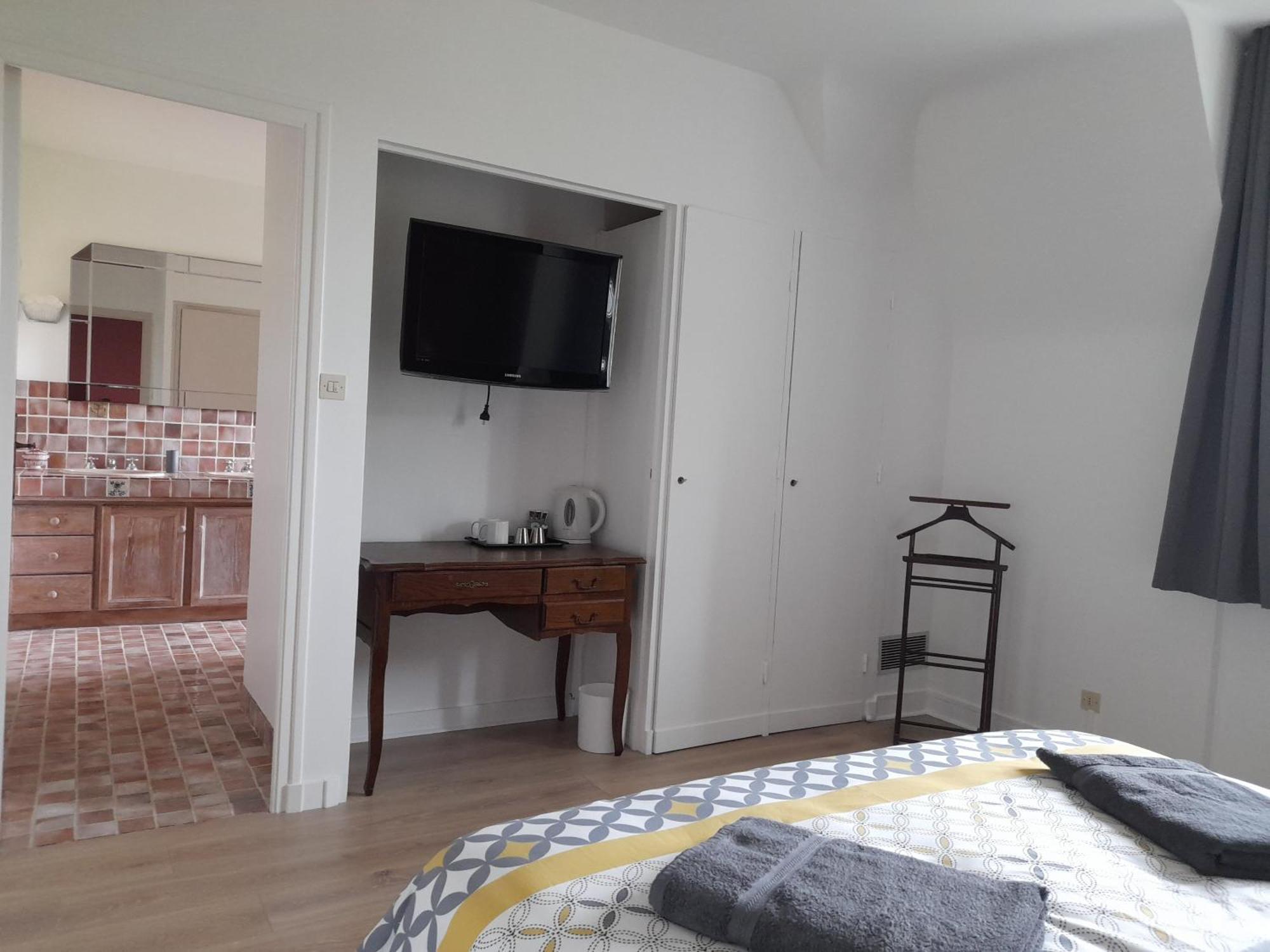 La Bonne Etoile - Chambres D'Hotes Et Appartements - Плуескат Екстериор снимка